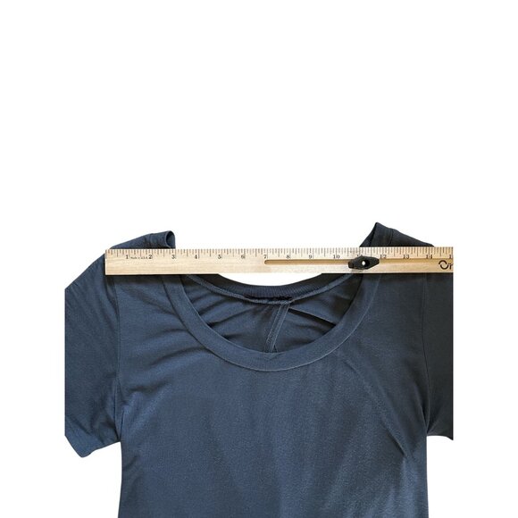 Red BKE Dress Shirt Womens Gray Short Sleeve Draped Knot Back High Low Hem Top - Picture 4 of 6